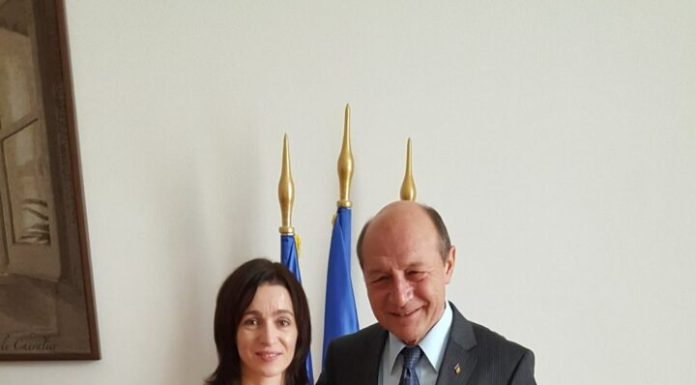Traian Băsescu redobândește cetățenia Republicii Moldova. Maia Sandu a semnat decretul