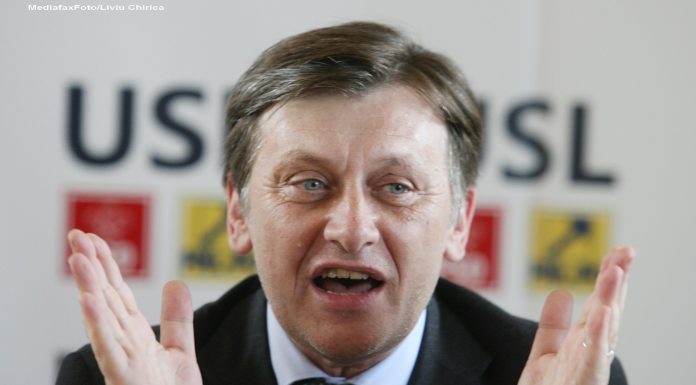 Crin Antonescu, la 151 de ani de PNL: „Foștii lingători de clanțe au devenit peste noapte reformatori și salvatori”