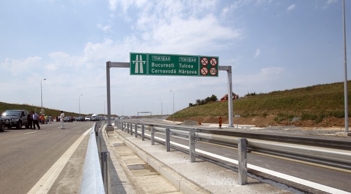 Cum se circulă spre litoral, de 1 Mai: trafic în creștere pe A2 și pe mai multe drumuri din Constanța. Precizările Poliției