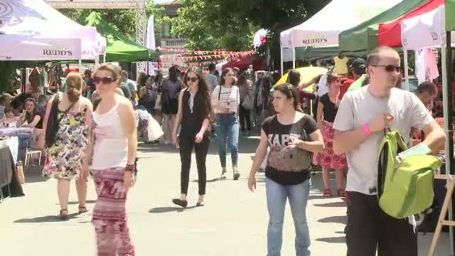 Festivalul „Femei pe Mătăsari” a revenit în București. Trei zile de concerte, ateliere și târguri