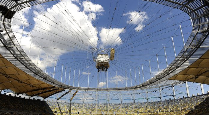 Primarul Ciucu a semnat dosarul de candidatură pentru ca Bucureştiul să găzduiască finala UEFA Europa League în 2028