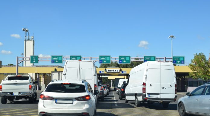Restricții de circulație în Ungaria pentru transportatorii români, în minivacanța de 1 Mai. Avertismentul MAE