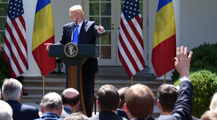 Donald Trump și-a trimis responsabilul pentru armamentul SUA în România. Ce se întâmplă
