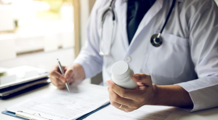 O companie farmaceutică din Japonia cere oprirea prescrierii unui medicament. 20 de persoane au murit
