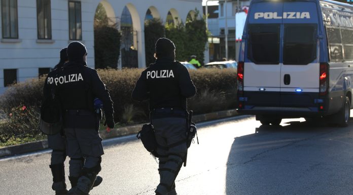 Un bărbat de 65 de ani, mort de mai mult de un an, îți plătea regulat chiria și facturile. Cum a fost posibil