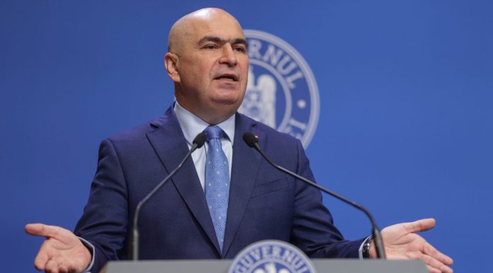 Marea reformă a lui Ilie Bolojan din administrație a picat. Tribunalul Covasna a decis suspendarea ordinului care taie numărul de posturi din primării