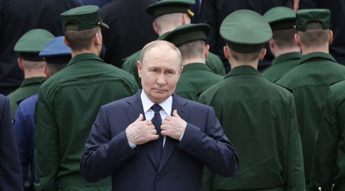 Fost analist CIA, despre explozia de la Galați: „Putin știa. Sigur a aprobat ca dronele să fie folosite împotriva României”