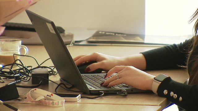 Anunț pentru bugetarii români ale căror salarii scad. Ce se va întâmpla până în 2031