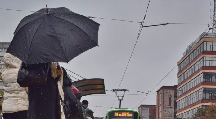 Ciucu vrea să cumpere 100 tramvaie noi, inclusiv pentru extinderea liniei din Prelungirea Ghencea