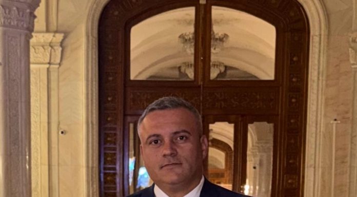 Un deputat ales pe listele S.O.S România, Iosif Florin Jianu, care trecuse la PSD, anunţă că va activa în grupul parlamentar PNL