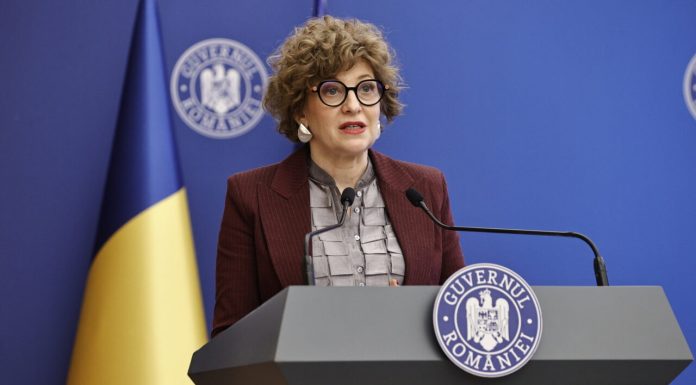 Vicepremierul Oana Gheorghiu face apel public către Parchetul General să ofere consultanță guvernului despre cum să bage oamenii la pușcărie