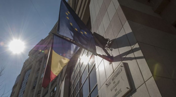 CNAS recrutează manageri. Ce condiții trebuie să îndeplinești ca să împarții banii în Sănătate