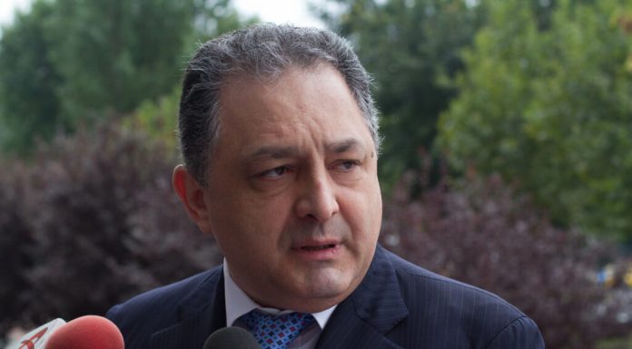 Vanghelie, trimis în judecată în dosarul „Economatul”: produse mai scumpe de 31 ori decât la furnizor / Fostul primar ar fi obținut peste 57 de milioane de lei