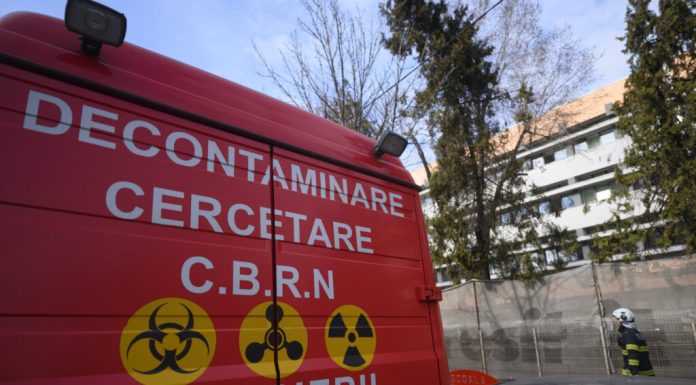 Panică într-o școală din Hunedoara după ce un elev a pulverizat spray lacrimogen