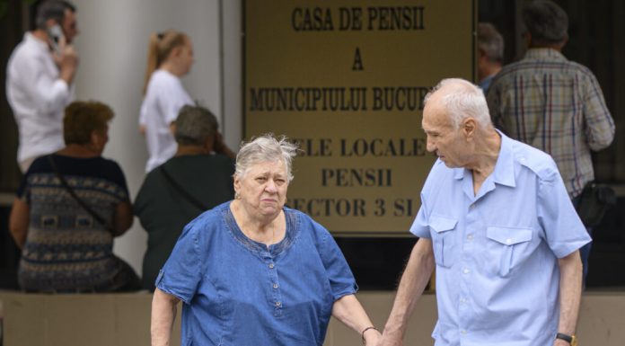 Massive wave of retirements: more than half of government employees will retire within 15 years