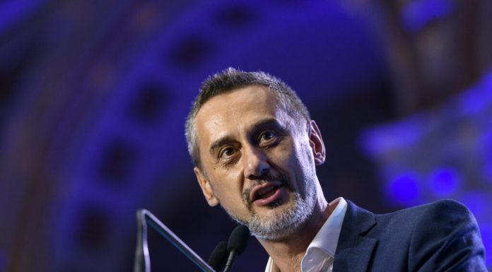 Primarul Slatinei acuză presiuni politice după deschiderea unui dosar penal privind conducerea unei motociclete