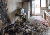 Locatarii din blocul lovit de dronă au din nou electricitate. Nu și gaz. Pot reveni în locuință, mai puțin cei din apartamentul afectat, care oricum sunt în spital