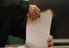 Numărul cetățenilor români cu drept de vot a scăzut în ultima lună