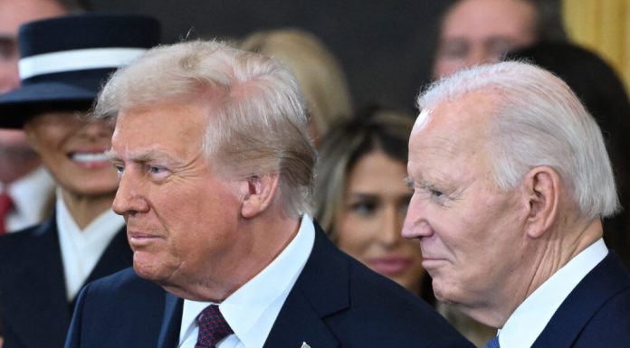 Donald Trump îl critică pe Joe Biden pentru ajutorul dat Ucrainei: A părut un prost