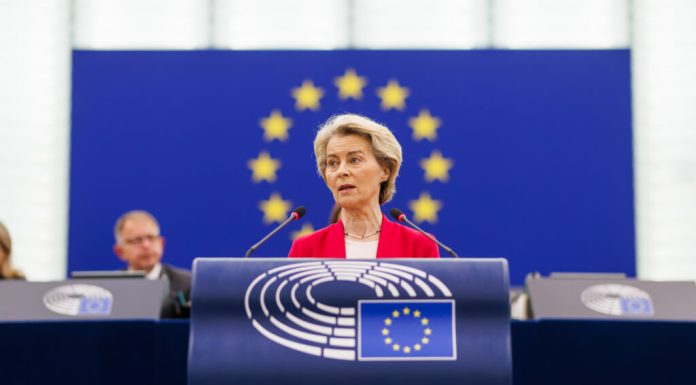 Politico: Revoltă în UE pe bugetul de 1,8 trilioane de euro. Țările bogate se opun Comisiei Europene. Cum a apărut propunerea României