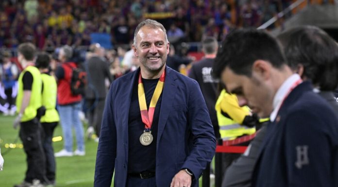 Hansi Flick și-a prelungit contractul cu Barcelona până în 2028