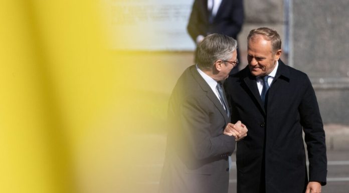 Polonia și Marea Britanie au bătut palma: Au semnat un tratat de apărare pentru a contracara amenințările Rusiei