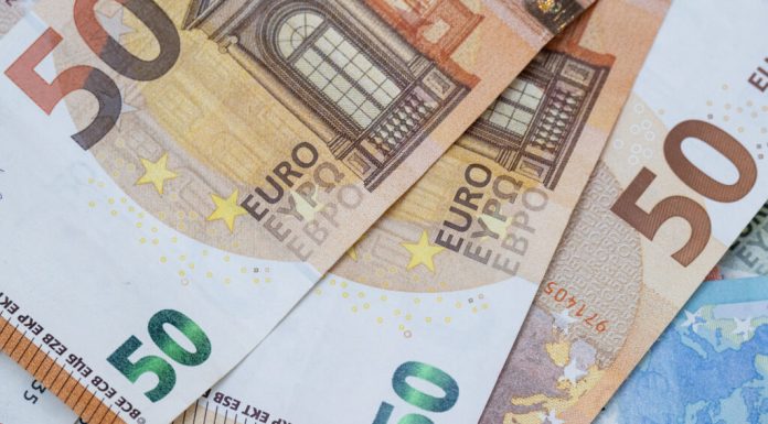 7 moduri prin care poți economisi bani fără să faci schimbări radicale