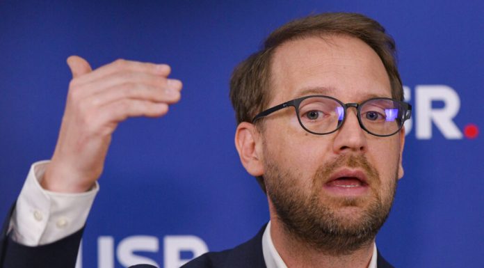 Dominic Fritz despre coordonarea comună a PNL și USR în fața crizei provocate de PSD: „Nu vom spune lucruri, la Cotroceni, care să ne surprindă reciproc”