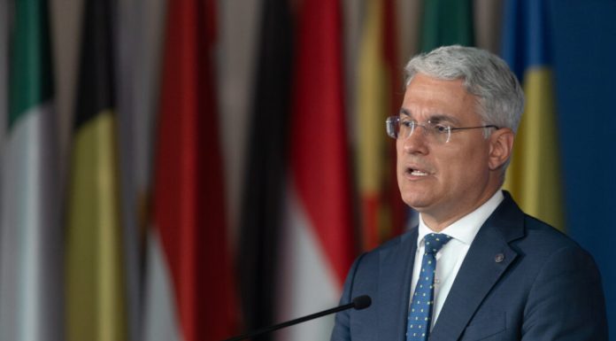 Pîslaru, despre legea salarizării bugetarilor: Proiectul va fi făcut pe grile şi coeficienţi care vin strict din ierarhizarea funcţiilor în administraţia publică.