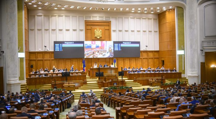 Majoritatea în jurul PNL-USR a învins PSD-AUR pe OUG SAFE. Legea de aprobare nu a intrat pe ordinea de zi suplimentară