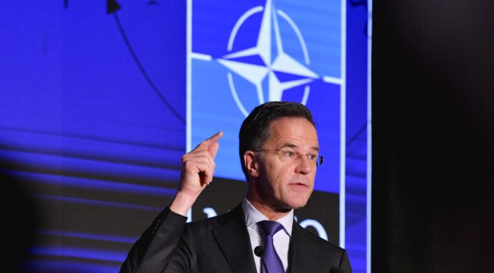 Planul SUA privitor la Europa: mai puține forțe militare și echipament. Ce se va întâmpla cu armele nucleare