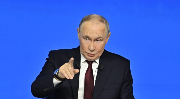Vladimir Putin îi solicită României să-i trimită resturile dronei prăbușite la Galați pentru a fi investigate „obiectiv” de autoritățile de la Moscova