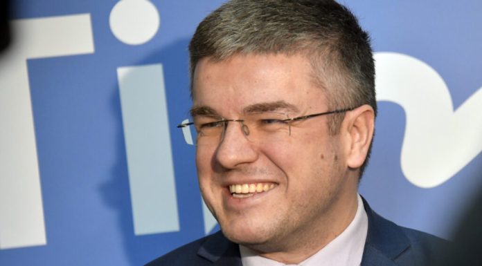 Ministrul Economiei: În doar 11 zile de criză politică, țara a pierdut aproape 10 miliarde de lei