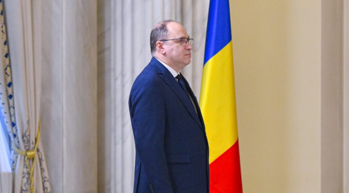 Mihai Dimian: „Voi lucra fără plată în zilele rămase din acest mandat interimar, donând salariul de ministru”
