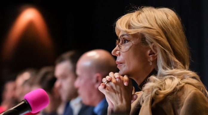 Raluca Turcan acuză PSD și AUR că încearcă să blocheze programul SAFE prin sesizarea CCR