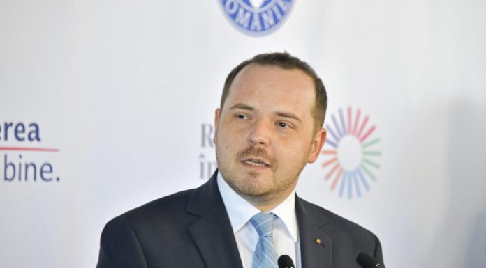 Alexandru Rogobete face apel la formarea unui Guvern funcțional: „Proiecte de miliarde pentru români atârnă de un fir de ață”