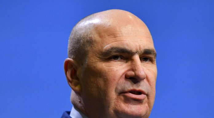 Va rămâne Bolojan președinte al PNL dacă moțiunea va trece? Răspunsul premierului