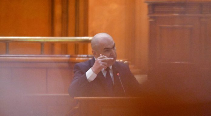 Cât poate sta și ce poate face Ilie Bolojan ca premier interimar