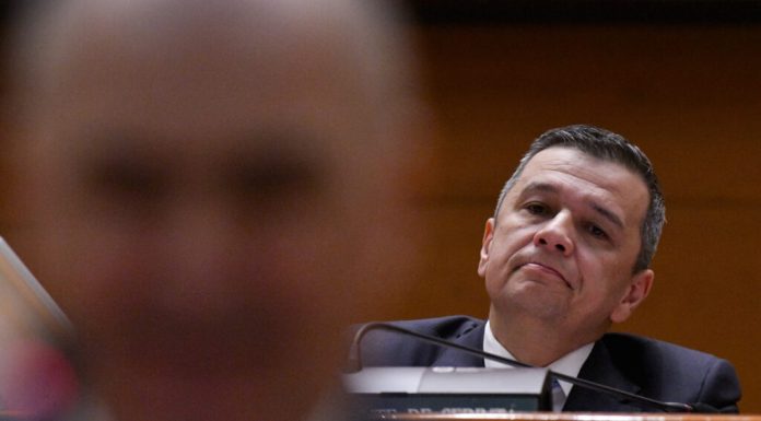 Sorin Grindeanu: „Să învățăm ceva: Nu se învârte lumea în jurul unui singur om. Nimeni nu e Mesia renăscut. Un pol de dreapta ține de planul lui Ilie Bolojan”. Ce variante de Guvern exclude liderul PSD
