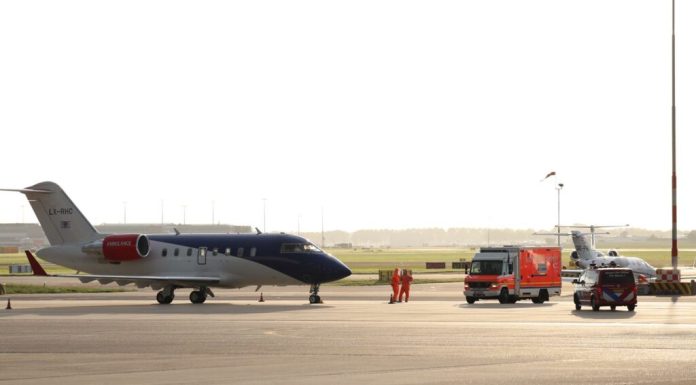 Țările UE trimit avioane pentru evacuarea pasagerilor aflați pe nava afectată de un focar de hantavirus