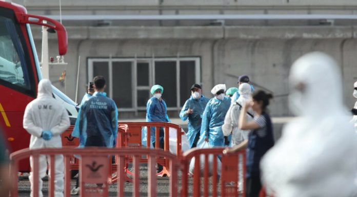 Un francez a prezentat simptome în timpul evacuării de pe nava afectată de focarul de hantavirus