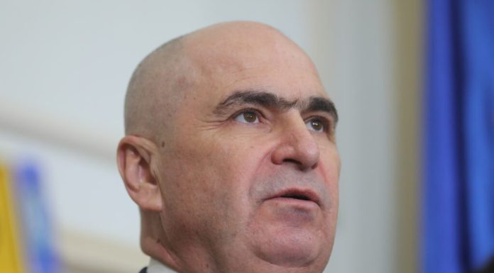 Coaliții mari doar pentru funcții, oameni puși în funcții pentru privilegii. Bolojan, despre erorile pe care PNL nu trebuie să le repete