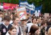 „Bogații vor război – tinerii vor un viitor!” Protestul celor peste 50.000 de tineri din Germania împotriva recrutării obligatorii. Ce mesaj au pentru Merz