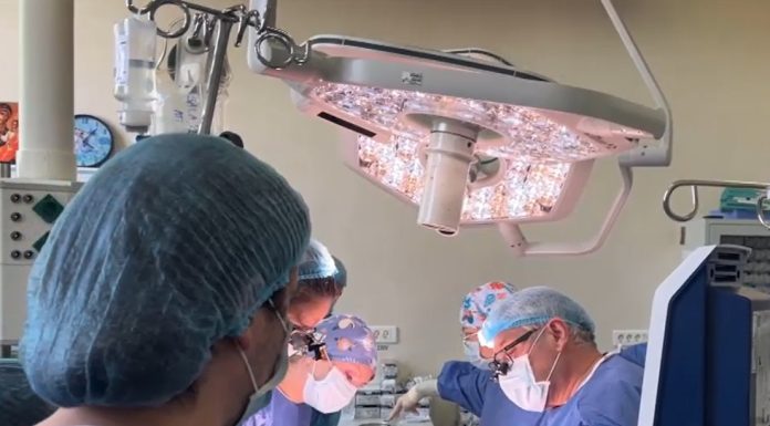 Transplant hepatic rar în România. Intervenția-maraton care a salvat o fetiță de un an și jumătate