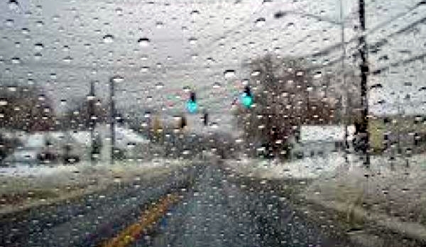 HARTĂ Meteorologii au actualizat codurile de ploi, vijelii și vreme rece. E vizată aproape toată țara