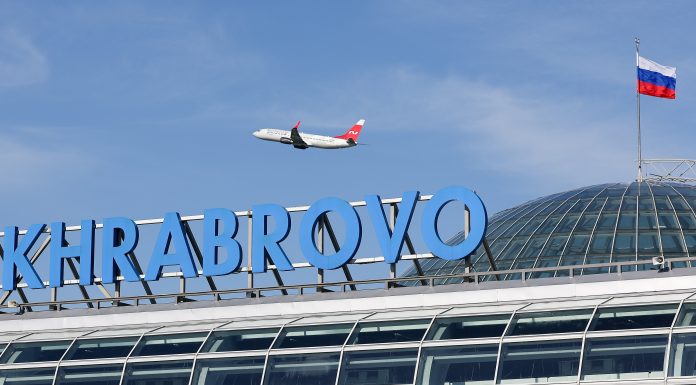 Rusia închide aeroportul din Kaliningrad pentru prima dată de la începutul războiului