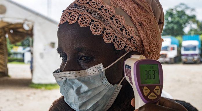 Peste 900 de cazuri suspecte de Ebola au fost identificate în RD Congo (OMS)