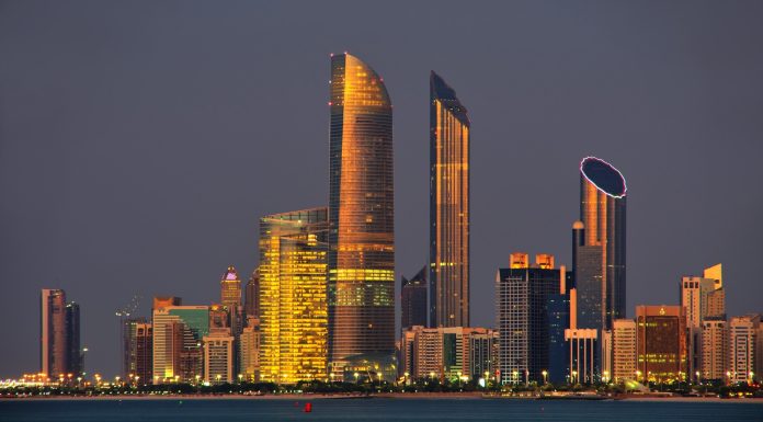 Abu Dhabi accelerează investiţiile în turism în ciuda efectelor războiului din Orientul Mijlociu