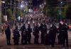 Haos la Belgrad: protest masiv împotriva președintelui sârb Aleksandar Vucic. Ciocniri violente între manifestanți și forțele de ordine