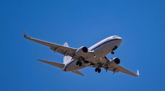 După pierderi de zeci de miliarde de dolari, Boeing creşte producţia avioanelor 737 şi anunţă noi livrări către China